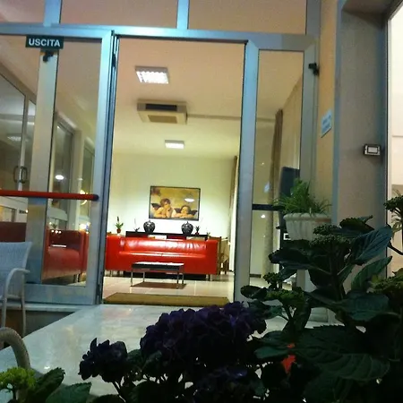 Colonna Hotell 2*